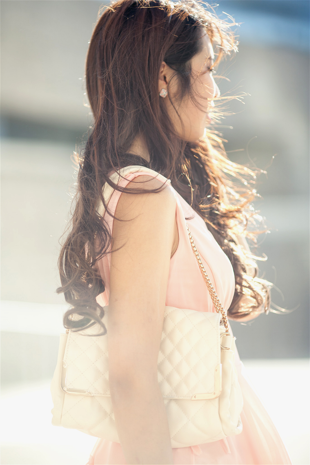 ulzzang curls hair brown ally gong pink white bag asian cute kawaii