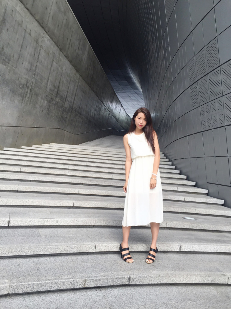 dongdaemun, south korea, seoul, christian dior, exhibition, espirit, showcase, fashion, style, art, ootd, fashion blogger,, elegant, slim